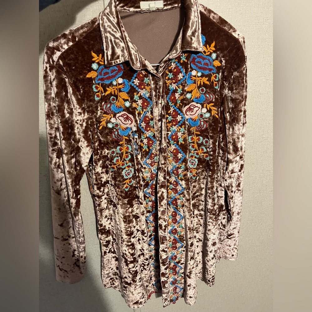 Velvet Embroidered Floral Shirt
